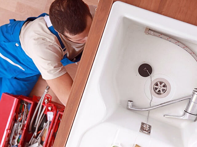 Cleaning a Clogged Tub Drain